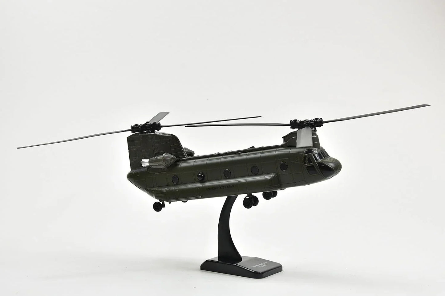 模型 世界の軍用ヘリコプター CH-47チヌーク ボーイング 1/60スケールモデル タンデムローター 精巧再現 力強いボディライン アメリカ陸軍仕様 配色 専用台座付 コレクション向け リアルフォルム 航空機ファン ミリタリー愛好家 初心者対応 飾り