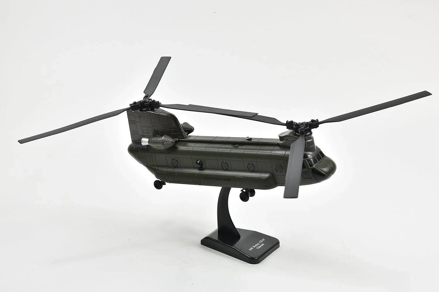 模型 世界の軍用ヘリコプター CH-47チヌーク ボーイング 1/60スケールモデル タンデムローター 精巧再現 力強いボディライン アメリカ陸軍仕様 配色 専用台座付 コレクション向け リアルフォルム 航空機ファン ミリタリー愛好家 初心者対応 飾り