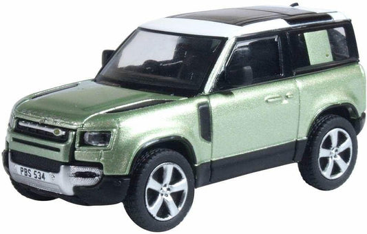 ミニカー ランドローバー ディフェンダー 90 2020 1/76 OXFORD 本格的オフロード車 再現力 精密造形 現代的伝統デザイン ホイールアーチ 大型 グリル 特徴的 角張りボディ イギリス車 愛好家 コレクション向け 冒険心 贈り物 走破性 卓越性能
