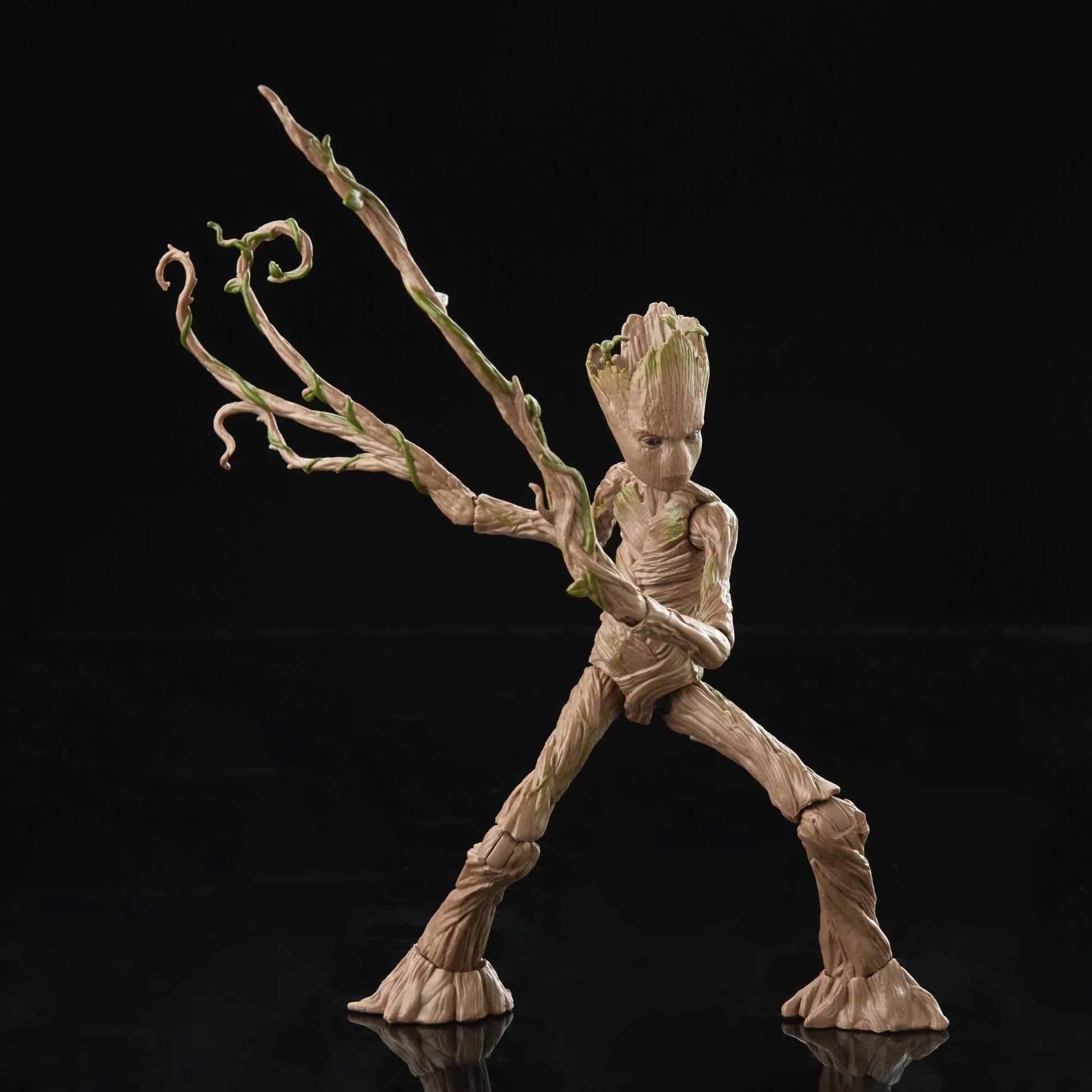 フィギュア Marvel Legends Series マイティ・ソー ラブ アンド サンダー グルート 6インチ アクションフィギュア Hasbro 高品質 可動ポイント 多彩なポーズ 差し替え用ハンドパーツ ビルド ア フィギュアパーツ コレクター向け