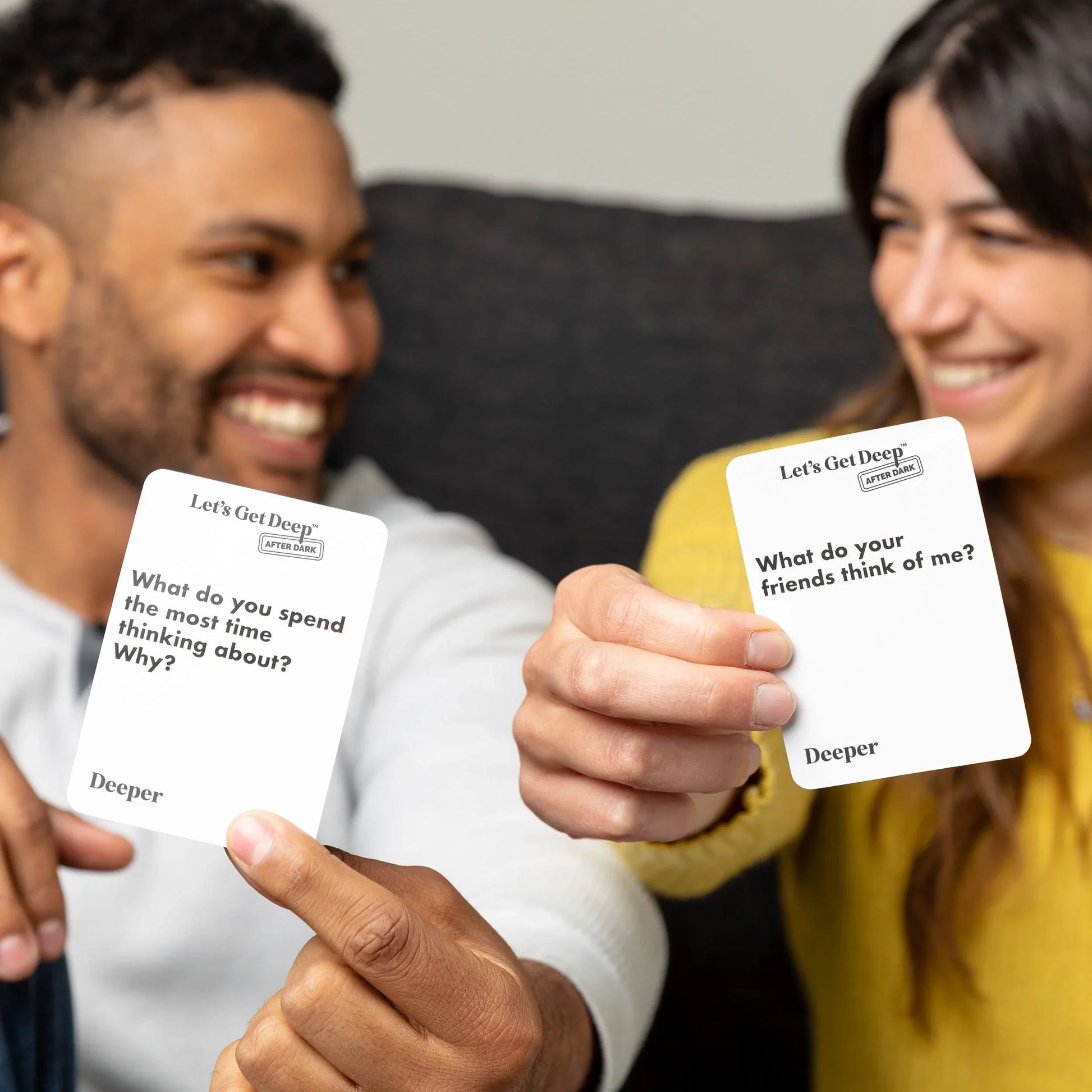 パーティゲーム Let's Get Deep After Dark 拡張パック メインゲーム連携 必要 17歳以上対象 150枚質問カード アイスブレーカー ディープ ディーパー レベル3 親密度向上 友人 カップル用 時間調整可能 大人向けゲーム 