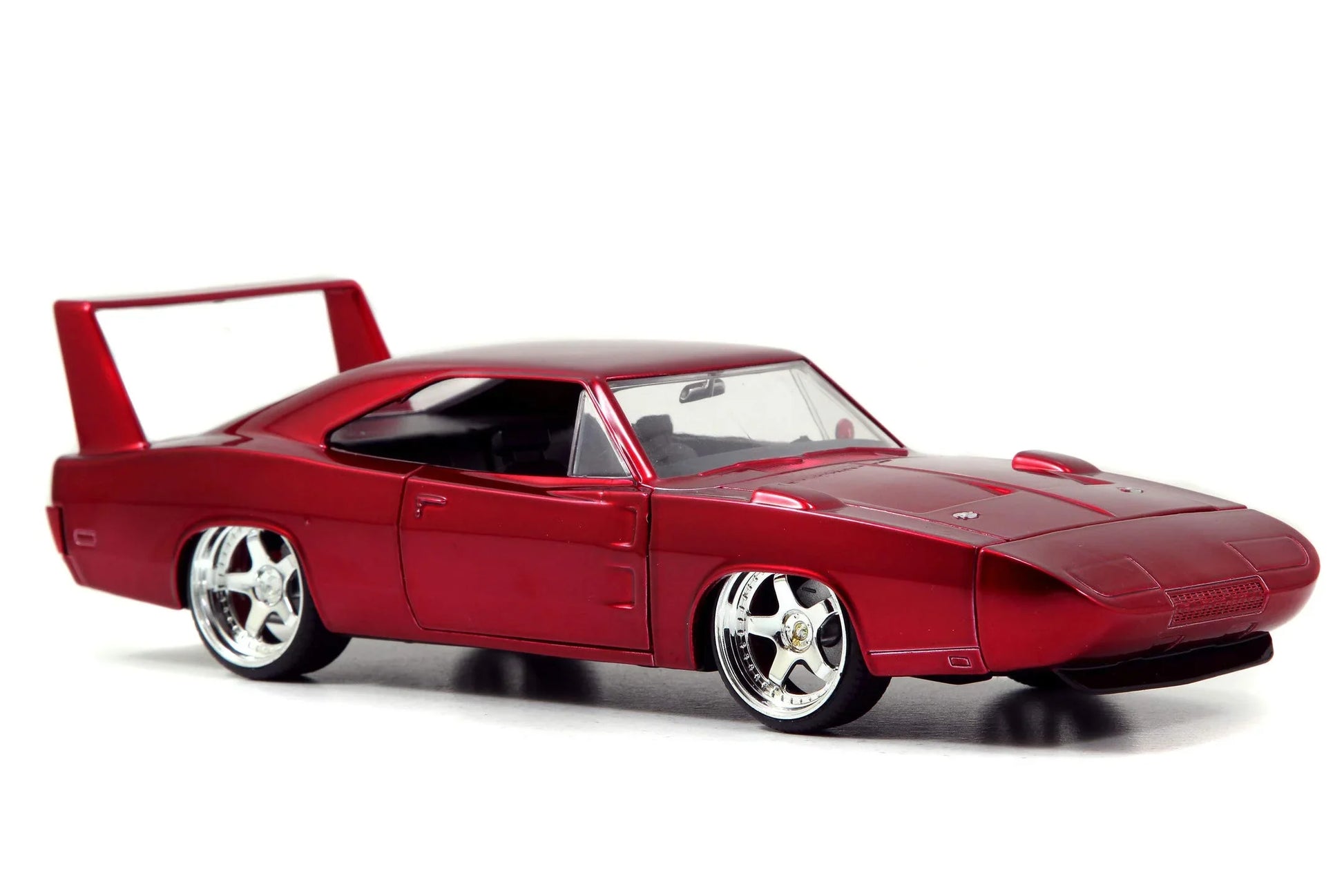 ミニカー 1969年式ダッジ チャージャー デイトナ Jada Toys 1 24スケール ダイキャストモデルカー ワイルド スピード スカイミッション 映画 アイコニック マッスルカー 巨大ウイング エアロパーツ ホイール 再現 レーシングカー 血統 7 2リッター