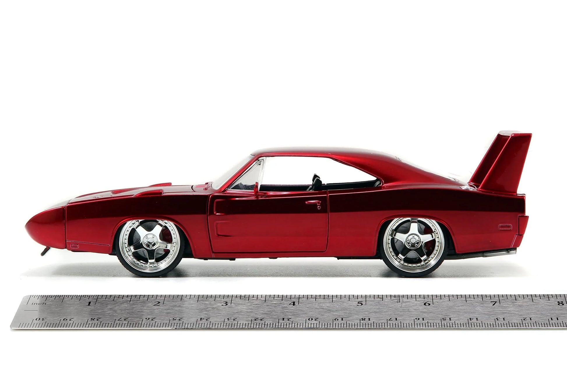 ミニカー 1969年式ダッジ チャージャー デイトナ Jada Toys 1 24スケール ダイキャストモデルカー ワイルド スピード スカイミッション 映画 アイコニック マッスルカー 巨大ウイング エアロパーツ ホイール 再現 レーシングカー 血統 7 2リッター