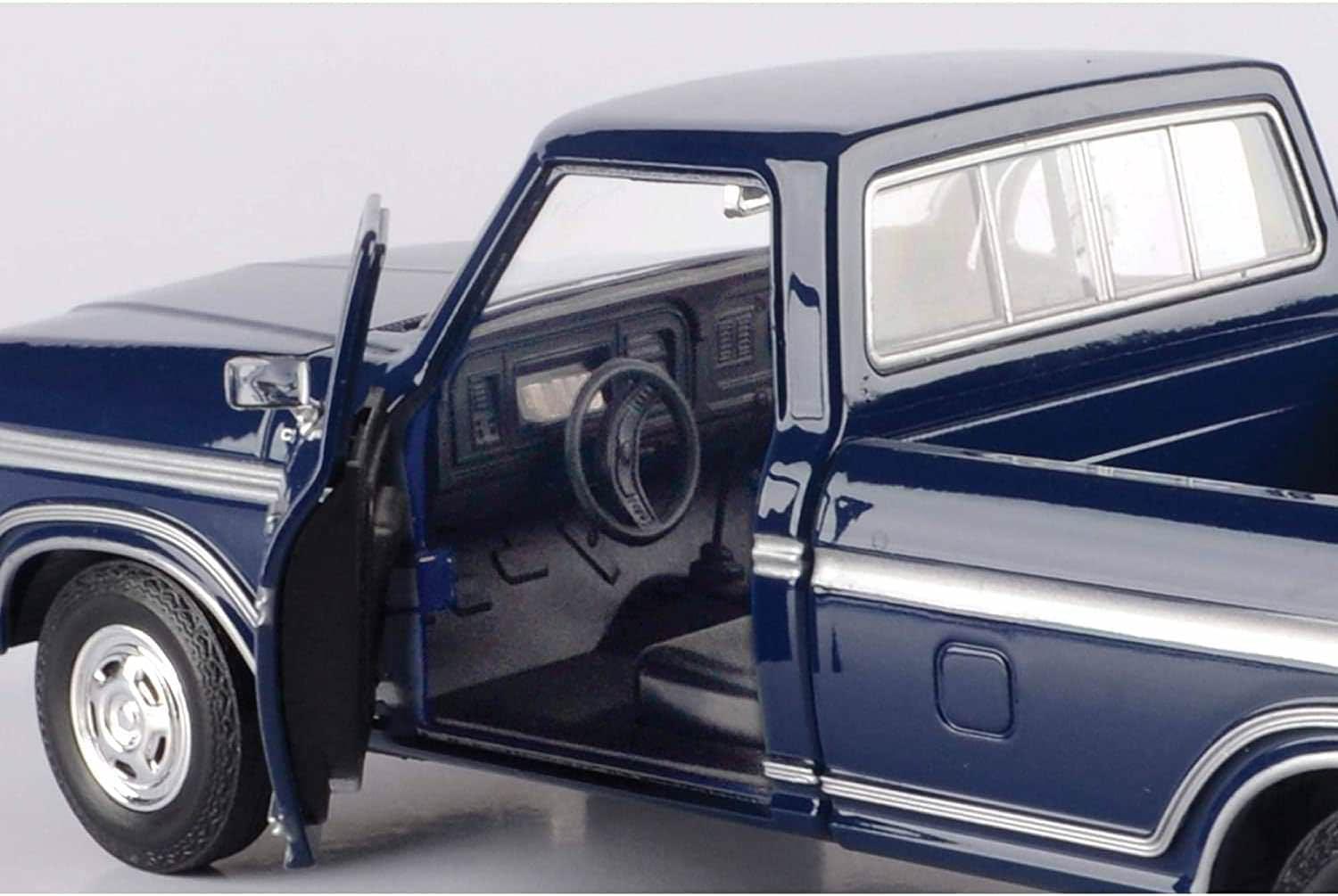 ミニカー 1979年式フォード F-150 1/24スケール ダイキャストアメリカンピックアップトラック カスタムモデル ワイドオーバーフェンダー 鮮やかブルーペイント 精密グリル ヘッドライト 大口径ホイール タイヤ ワイルドスタイリング