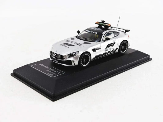 ミニカー MERCEDES BENZ AMG GTR F1 SAFETY CAR 1:43スケール CMR 2018年モデル 高性能スポーツカー ベース V8ツインターボエンジン 585馬力 0-100km/h加速3.6秒 F1セーフティーカー 特別装備 ライトバー 通信機器 モニター タイヤ温度管理システム
