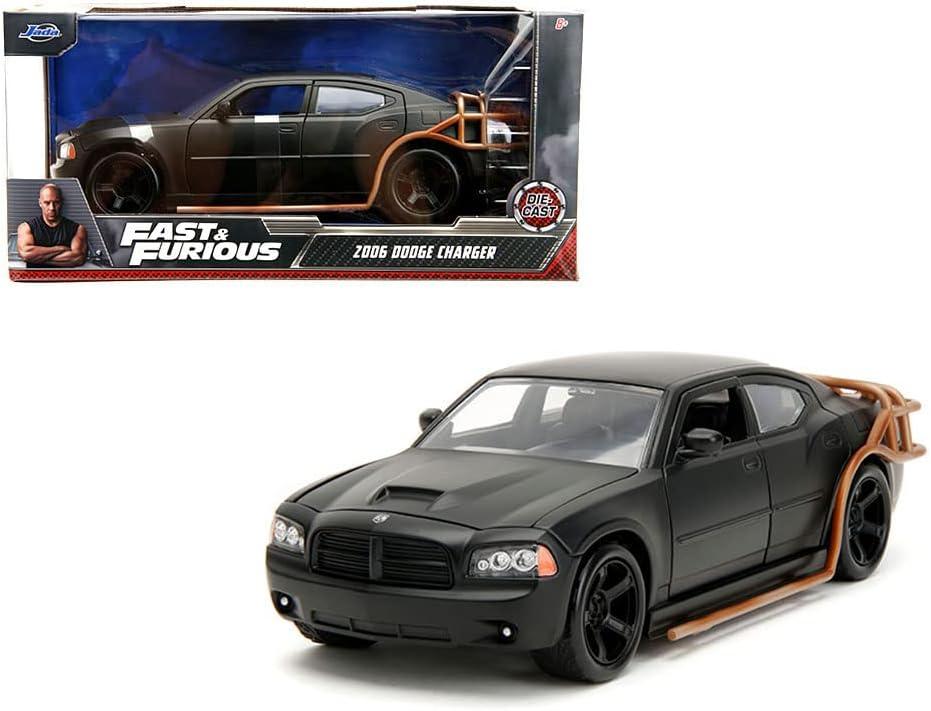 ダイキャストモデル 1/24スケール 2006年型ダッジチャージャー ワイルドスピードシリーズ ジャダトイズ製 映画の迫力を忠実に再現した細部精密仕上げ 力強いアメリカンマッスルカーの名車 ボディラインと威圧感際立つコレクター向け逸品
