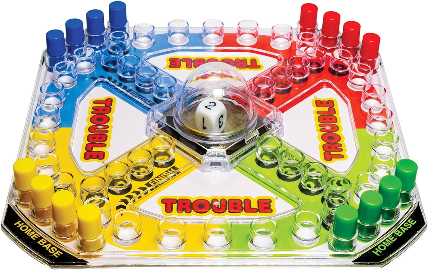 ボードゲーム クラシックトラブル Pop-OーMatic 家族で楽しむ伝統ゲーム シンプルルールで戦略性あり 5歳以上対応 2-4人用 約30分プレイ 16個ペグ付属 英語説明書 プラスチック製ゲームボード 中央Pop-OーMaticダイスローラー 輸入英語版 - Trade Center