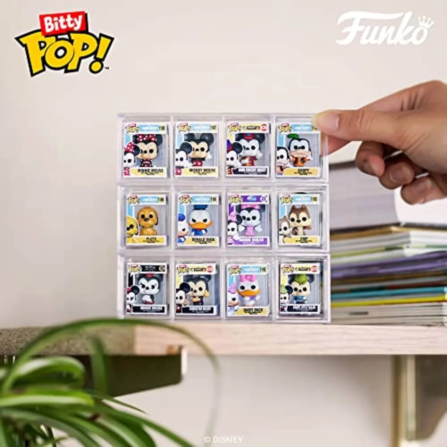 フィギュア ディズニー ミッキーマウス ミニーマウス プルート ミステリーフィギュア Funko Bitty POP 新シリーズ 小型 4パック 高品質 彩色 透明ハードアクリルケース 安定展示 積み重ね可能 ミニチュアコレクション