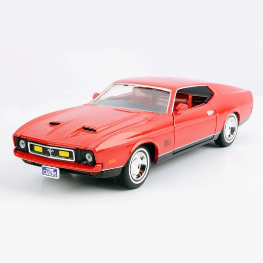 アウトレット品 ミニカー MOTORMAX モーターマックス フォード マスタング マッハ1 1971 1/24 スケール 映画007 ダイヤモンドは永遠に コレクターズアイテム 精密ディテール 赤色ボディ 魅力的なアメリカンマッスルカー 伝説の車両 再現モデル