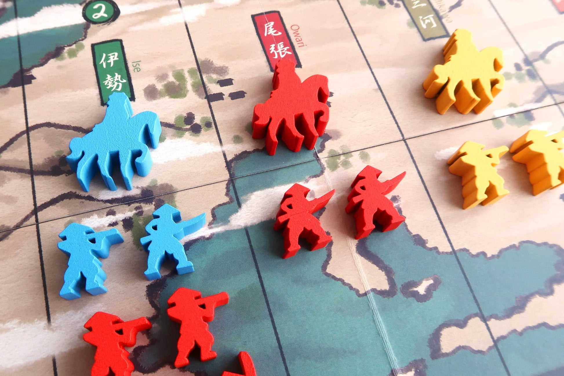 ボードゲーム Joraku 戦国時代の京都で繰り広げられる戦略的トリックテイキングとエリアコントロールの融合 戦国大名として武将を率い勢力拡大を目指す 40-60分で楽しむ2-4人向け 