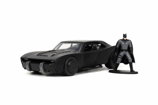 アウトレット品 ミニカー JADA TOYS 2022 Batmobile The Batman バットマン 最新作 ザ バットマン 映画公開モデル マットブラック ダイキャスト 1 32スケール 劇中車両 再現 バットマンフィギュア付き 近未来的 アグレッシブデザイン 力強いエンジンフード