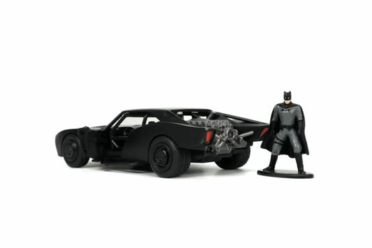 アウトレット品 ミニカー JADA TOYS 2022 Batmobile The Batman バットマン 最新作 ザ バットマン 映画公開モデル マットブラック ダイキャスト 1 32スケール 劇中車両 再現 バットマンフィギュア付き 近未来的 アグレッシブデザイン 力強いエンジンフード