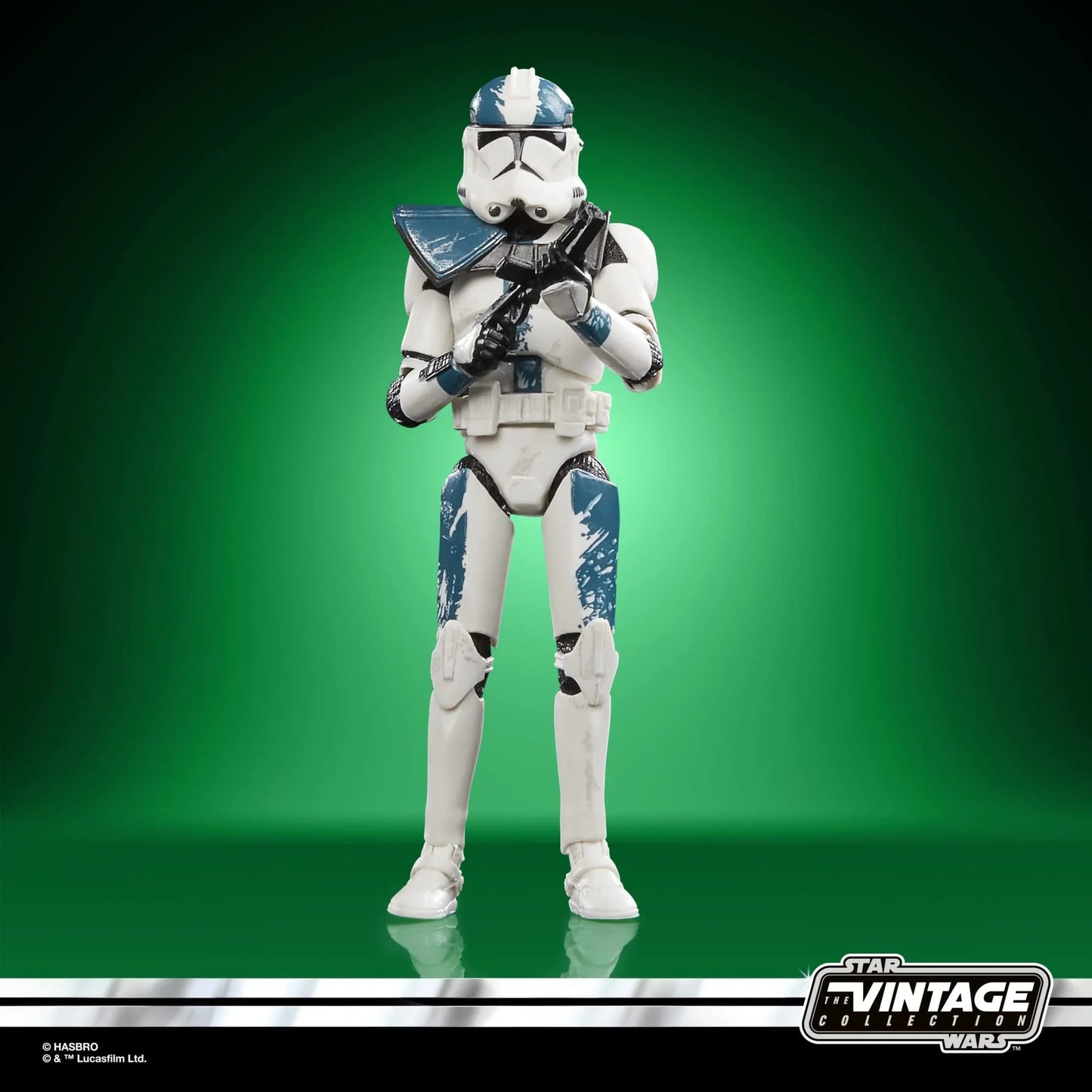 フィギュア スター・ウォーズ クローン・キャプテン・ハウザー ビンテージコレクション ハズブロ レトロパッケージ 10cm 可動関節 取り外し可能ヘルメット ブラスター付き エピソード6 40周年記念 限定品 戦闘用装甲精密再現 シリーズ 並行輸入品