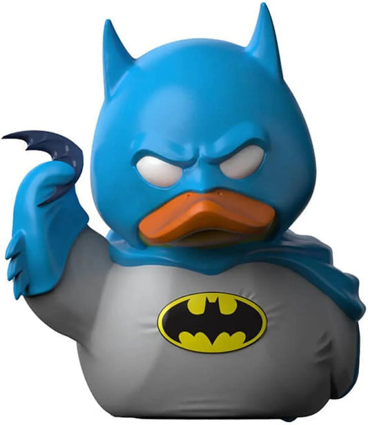 フィギュア Official DC Comics Batman TUBBZ Boxed Edition Numskull Designs 高品質PVC素材採用 コレクターズアイテム 特別ディスプレイボックス付き 約9cmサイズ バットマンキャラクター アヒルモチーフ 独創的デザイン 鋭い知性