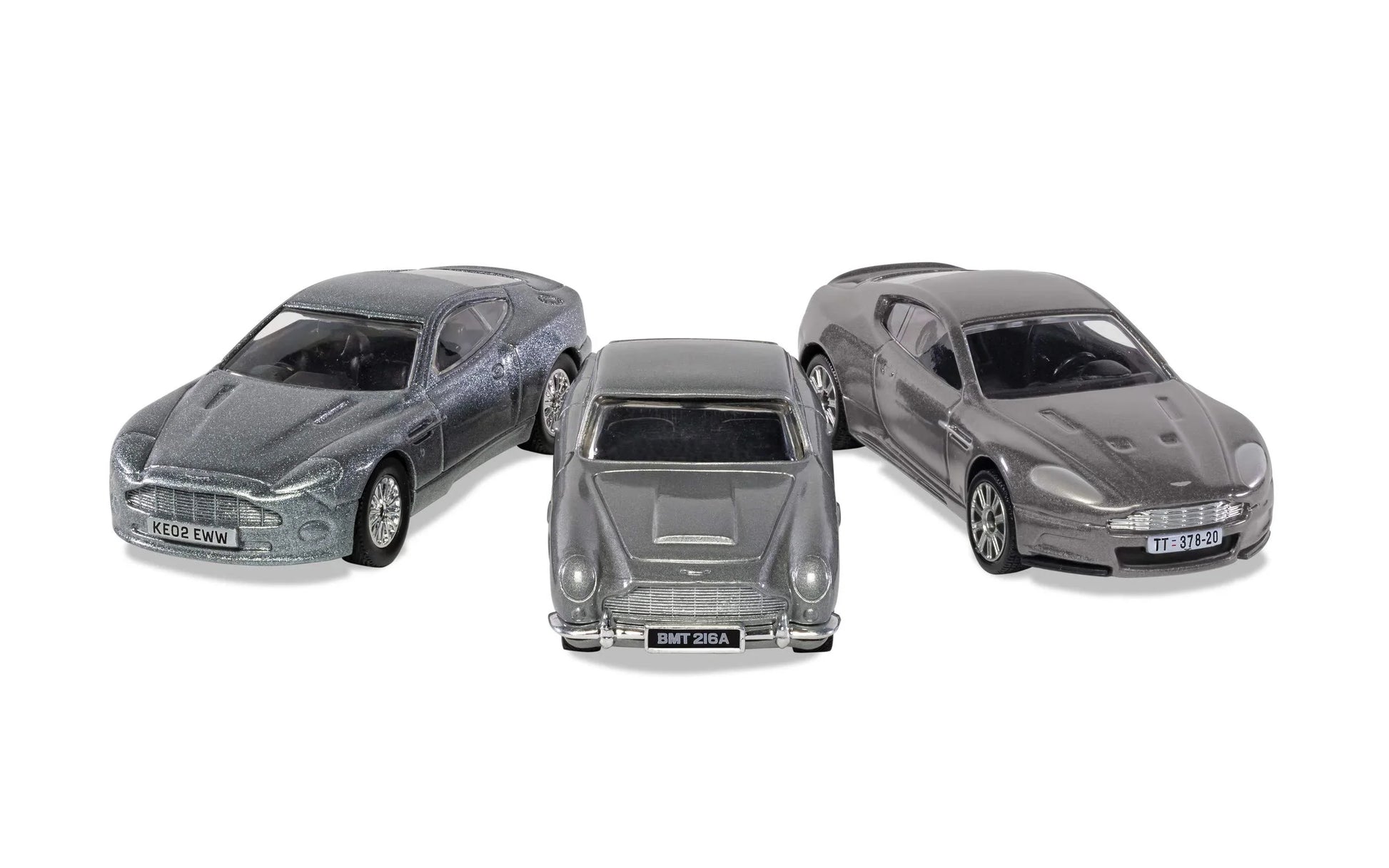 ミニカー コーギー 1/43 アストンマーチン コレクション 007ボンドカーシリーズ 映画史の名車 V12ヴァンキッシュ DB5 DBS 3台セット 高精細造形 特殊装備ディテール 再現 プレゼント向け 限定モデル コレクターズアイテム