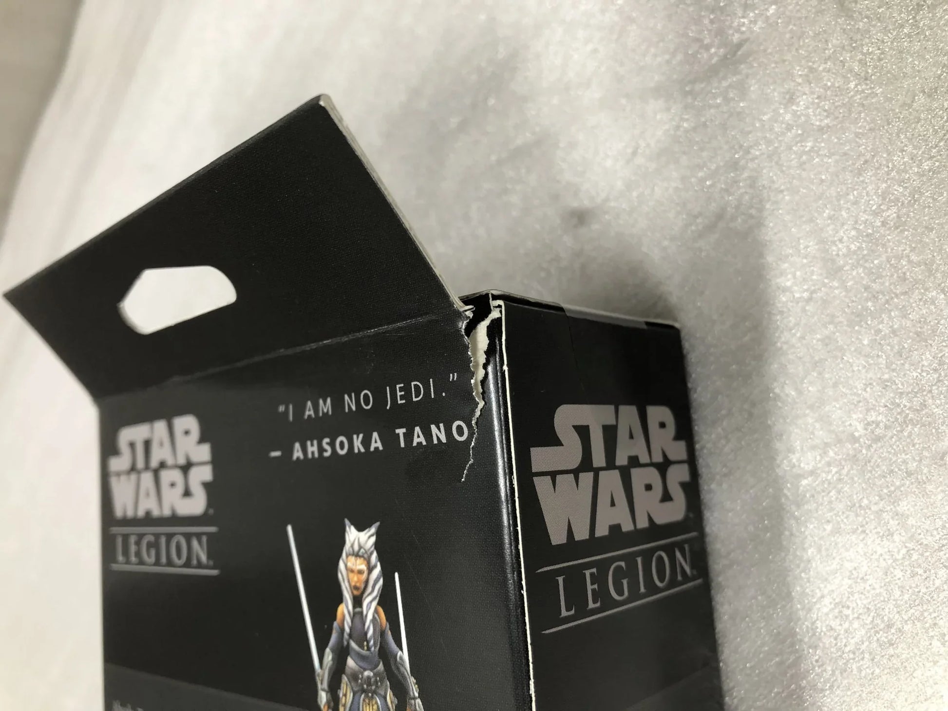 アウトレット品 スターウォーズ レギオン アソーカタノ作戦拡張 ミニチュアフィギュア付き フォースフォースフォース フォースの使い手 高機動 軍戦略拡張 ボードゲーム スターウォーズファン向け 卓越したリーダーシップ戦術性拡大 