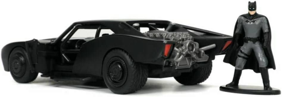 アウトレット品 ミニカー JADA TOYS バットモービル ジャダトイズ ザ・バットマン 2022 映画モデル 1/32スケール 精巧造形 高品質仕上げ バットマンフィギュア付き コンパクトサイズ コレクター向け リアル再現 デスクやシェルフ飾りやすい