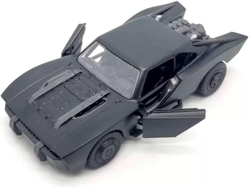 アウトレット品 ミニカー JADA TOYS バットモービル ジャダトイズ ザ・バットマン 2022 映画モデル 1/32スケール 精巧造形 高品質仕上げ バットマンフィギュア付き コンパクトサイズ コレクター向け リアル再現 デスクやシェルフ飾りやすい