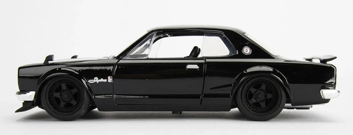 アウトレット品 ミニカー スカイライン 2000 GT-R JADATOYS 映画 ワイルドスピード シリーズ 伝説 マシン 精巧 造形美 躍動感 あふれる フォルム 1／24 スケール 緻密 仕上げ ディスプレイ ケース付き コレクター 必携 日本 名車 世界的 評価