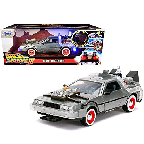 バック・トゥー・ザ・フューチャー パート3 メタルズ 1/24 ダイキャストカー タイムマシン デロリアン with ライトアップ 並行輸入品